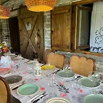 فيلة Naum